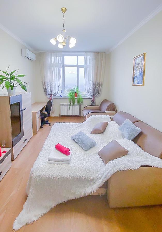 Rent Kiev Apartment 2 Min Metro Chernihivska Екстер'єр фото